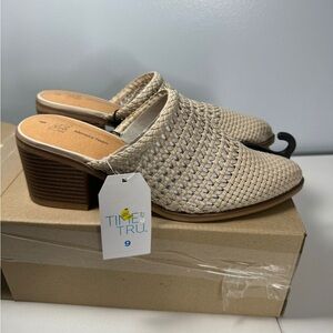 Time And Thru women’s Shoes, Size 9
